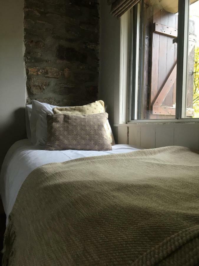 Fenny Castle Vineyard Cottage Wookey Esterno foto