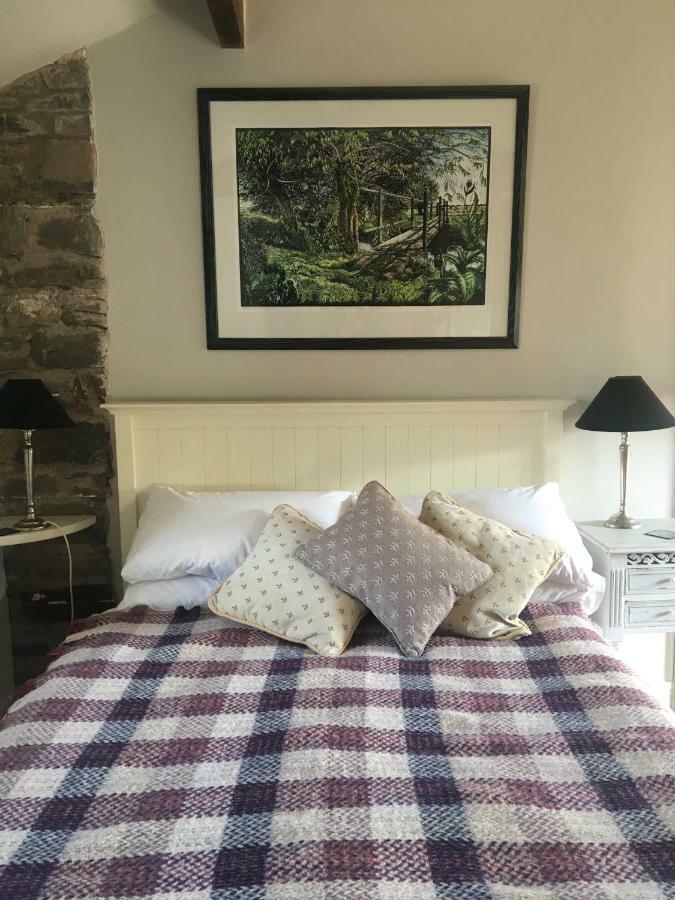 Fenny Castle Vineyard Cottage Wookey Esterno foto